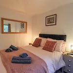 Woodland Retreat * Windermere