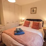 بيت للعطل Woodland Retreat ويندرمير